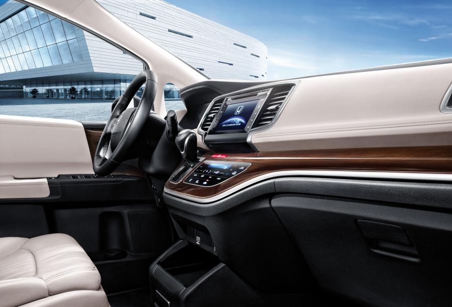  Honda Odyssey 2014 года  (CN) (фото 11 из 20)